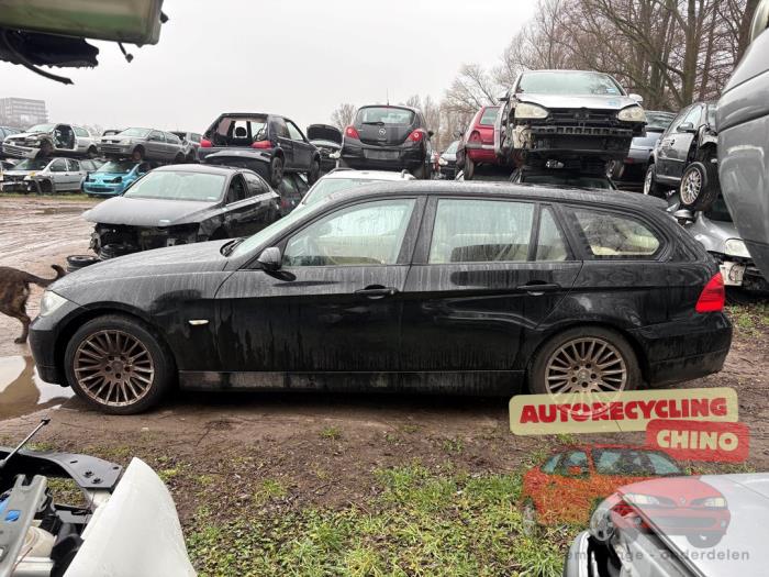 BMW 3 serie Touring 318i 16V Sloopvoertuig (2008, Zwart)