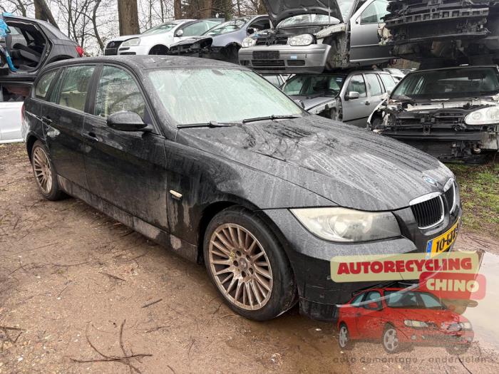 BMW 3 serie Touring 318i 16V Sloopvoertuig (2008, Zwart)