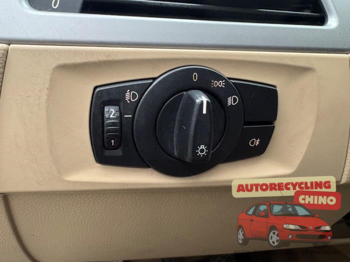 BMW 3 serie Touring 318i 16V Sloopvoertuig (2008, Zwart)