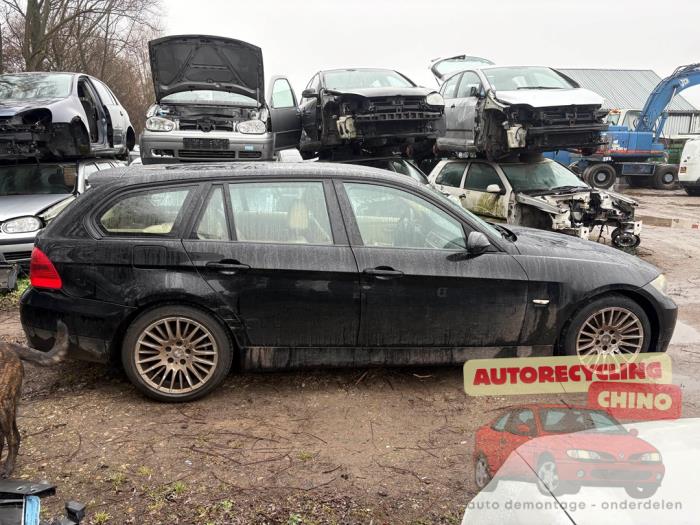 BMW 3 serie Touring 318i 16V Sloopvoertuig (2008, Zwart)