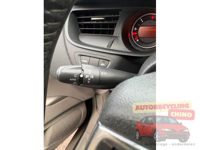 Citroen C5 III Berline 1.6 16V THP 155 Sloopvoertuig (2010, Beige)
