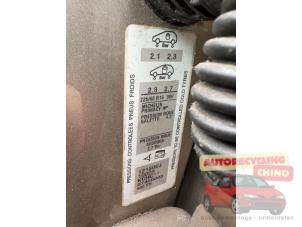 Citroen C5 III Berline 1.6 16V THP 155 Sloopvoertuig (2010, Beige)