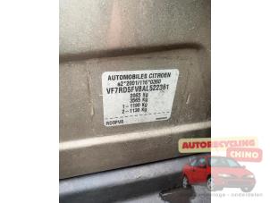 Citroen C5 III Berline 1.6 16V THP 155 Sloopvoertuig (2010, Beige)