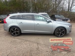 Volvo V60 I 2.4 D6 20V Plug-in Hybrid AWD Sloopvoertuig (2013, Grijs)