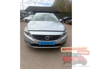 Volvo V60 I 2.4 D6 20V Plug-in Hybrid AWD Sloopvoertuig (2013, Grijs)