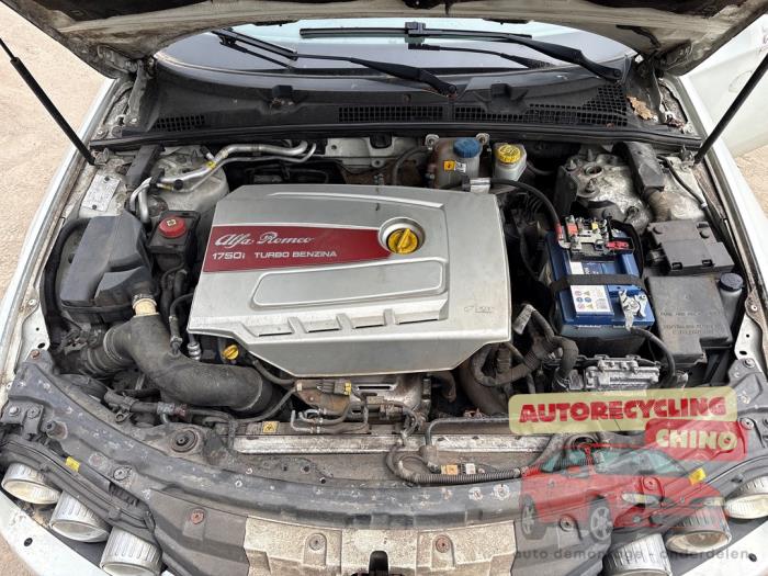 Alfa Romeo 159 Sportwagon 1.8 TBi 16V Sloopvoertuig (2012, Wit)