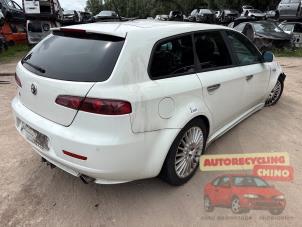 Alfa Romeo 159 Sportwagon 1.8 TBi 16V Sloopvoertuig (2012, Wit)