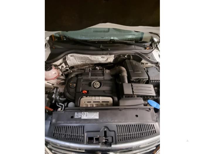 Volkswagen Tiguan 1.4 TSI 16V Sloopvoertuig (2010, Wit)