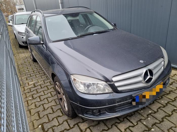 Mercedes C Estate 2.2 C-200 CDI 16V . Sloopvoertuig (2008, Grijs)