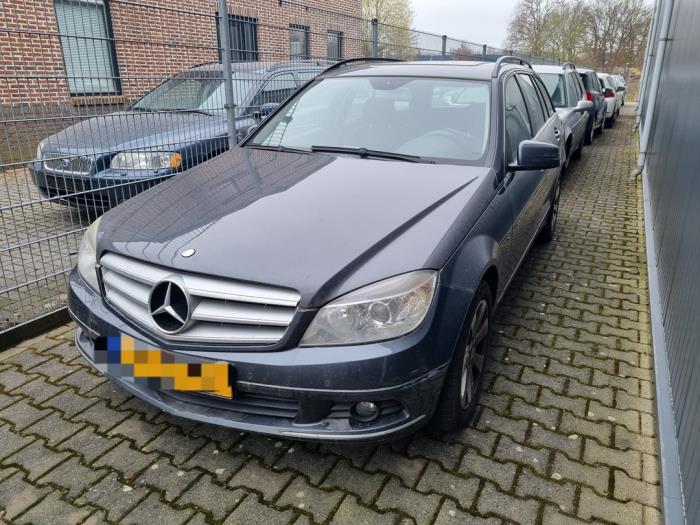 Mercedes C Estate 2.2 C-200 CDI 16V . Sloopvoertuig (2008, Grijs)