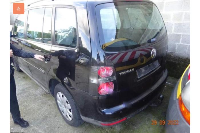 Volkswagen Touran 1.4 16V TSI 140 Sloopvoertuig (2009, Zwart)