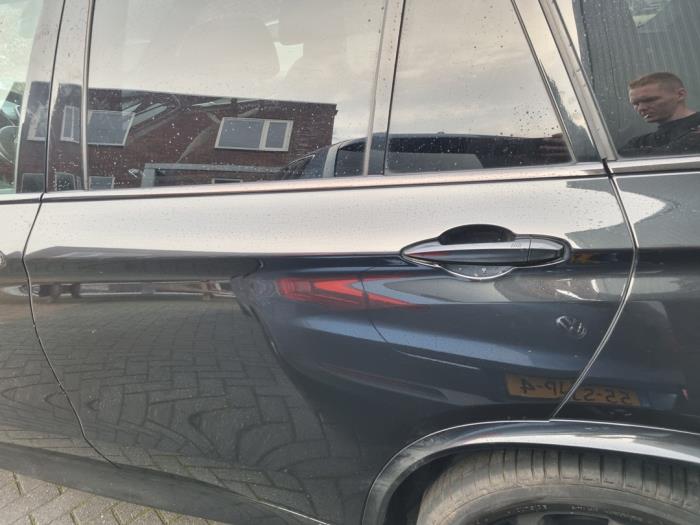 BMW X5 xDrive 40d 3.0 24V Sloopvoertuig (2014, Zwart)