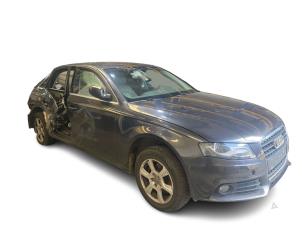 Audi A4 2.0 TDI 16V Sloopvoertuig (2010, Grijs)