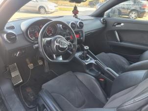 Audi TT 1.8 TFSI 16V Sloopvoertuig (2011, Grijs)