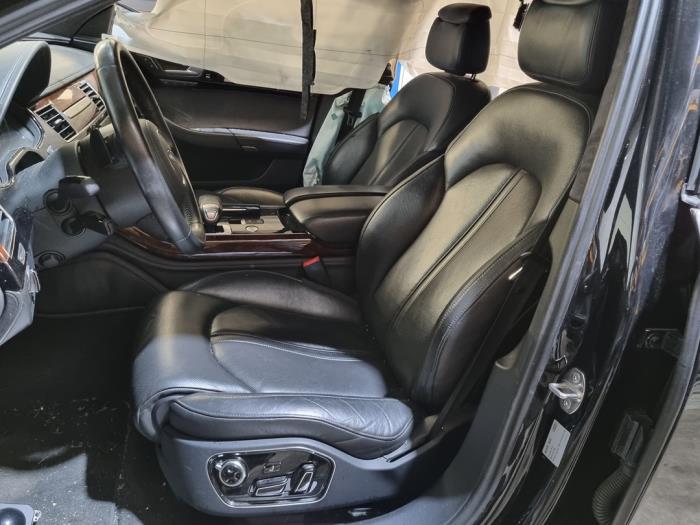 Audi A8 4.2 TDI V8 32V Quattro Sloopvoertuig (2011, Zwart)