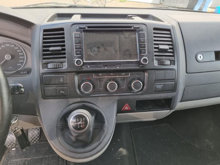 Volkswagen Transporter T5 2.0 TDI DRF Sloopvoertuig (2011, Bruin)