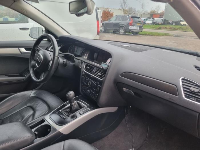 Audi A4 Avant 2.0 TDI 16V Sloopvoertuig (2010, Grijs)