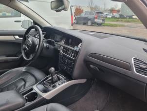 Audi A4 Avant 2.0 TDI 16V Sloopvoertuig (2010, Grijs)