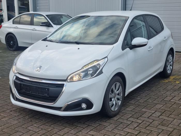 Peugeot 208 I 1.2 Vti 12V PureTech Sloopvoertuig (2018, Wit)