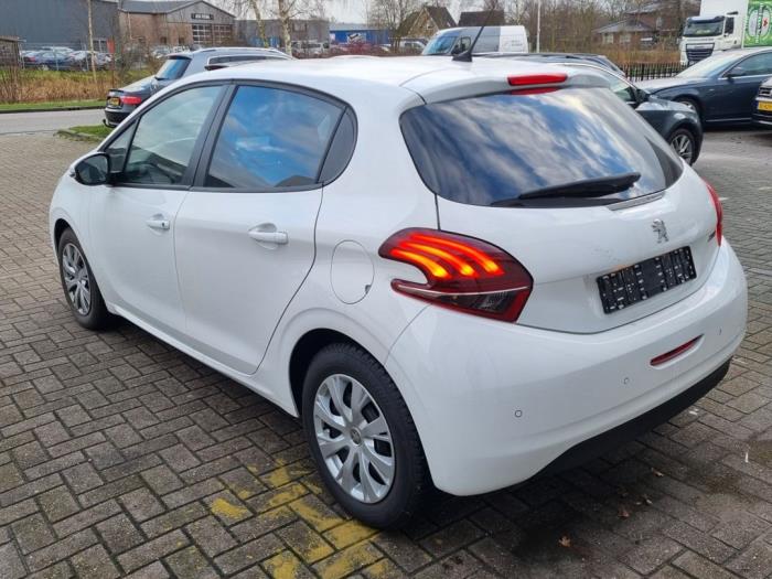 Peugeot 208 I 1.2 Vti 12V PureTech Sloopvoertuig (2018, Wit)