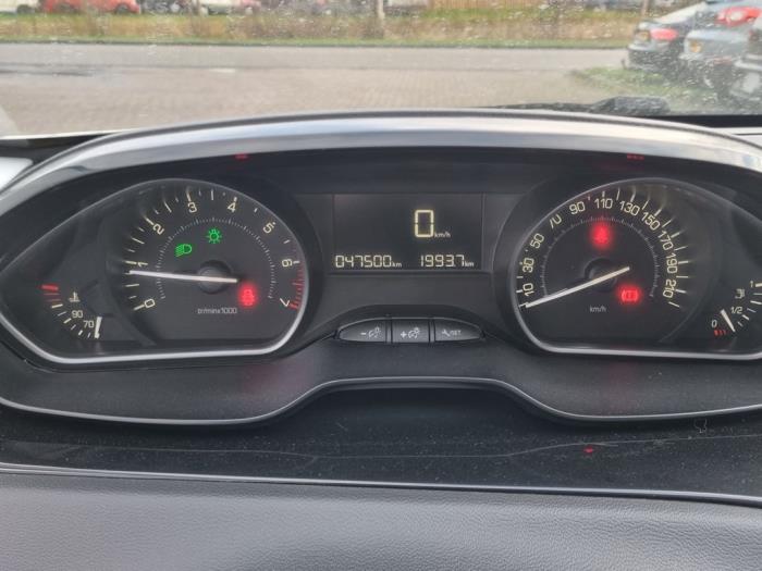 Peugeot 208 I 1.2 Vti 12V PureTech Sloopvoertuig (2018, Wit)