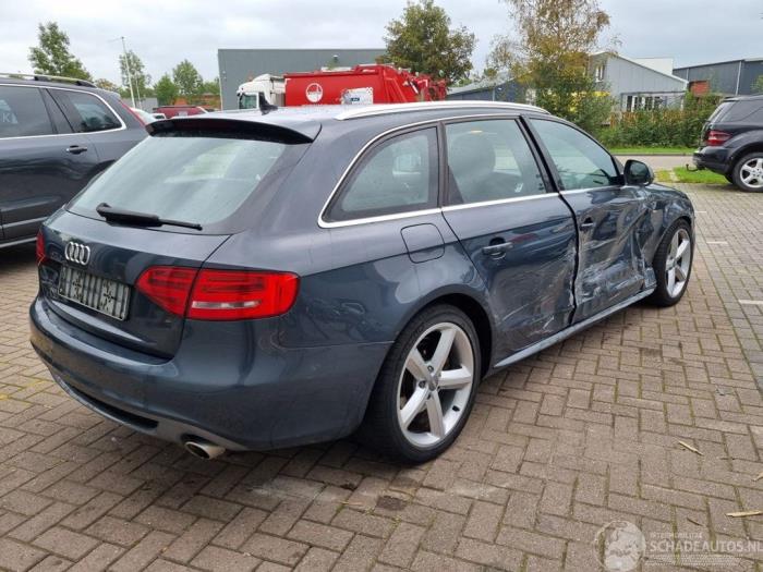 Audi A4 Avant 3.0 TDI V6 24V Quattro Sloopvoertuig (2008, Donker, Grijs)