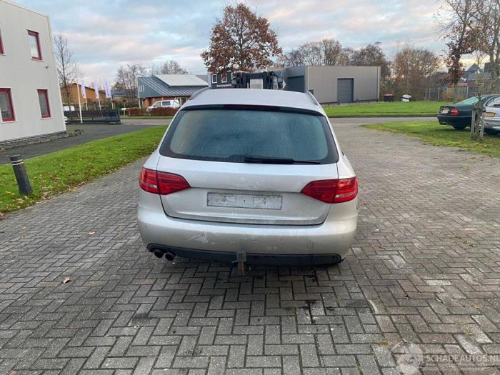 Audi A4 Avant 2.0 TDI 16V Sloopvoertuig (2010, Grijs)