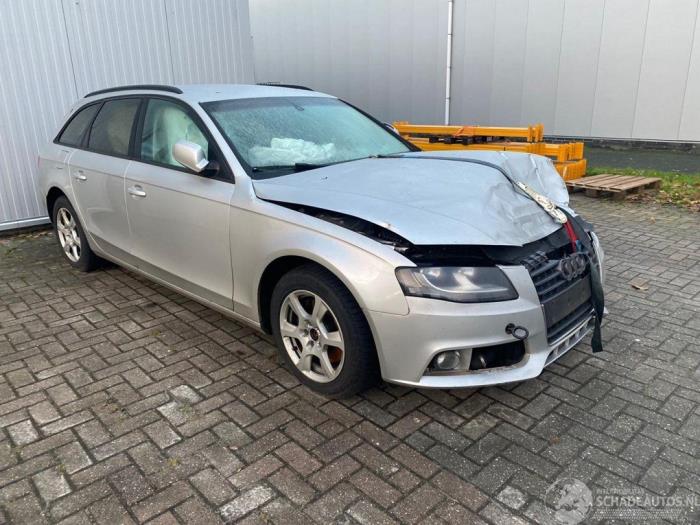 Audi A4 Avant 2.0 TDI 16V Sloopvoertuig (2010, Grijs)