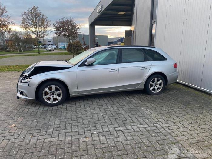 Audi A4 Avant 2.0 TDI 16V Sloopvoertuig (2010, Grijs)