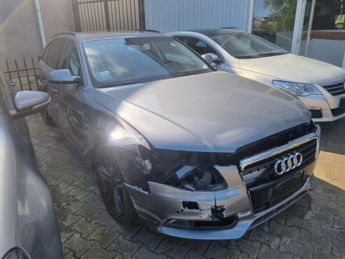 Audi A4 Avant 2.0 TFSI 16V Quattro Sloopvoertuig (2011, Grijs)