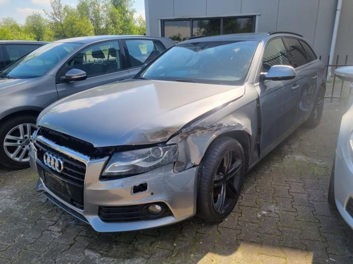 Audi A4 Avant 2.0 TFSI 16V Quattro Sloopvoertuig (2011, Grijs)