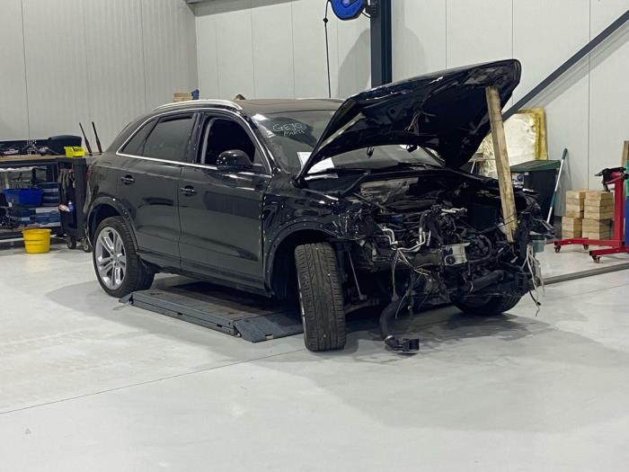 Audi Q3 2.0 16V TFSI 200 Quattro Sloopvoertuig (2014, Zwart)