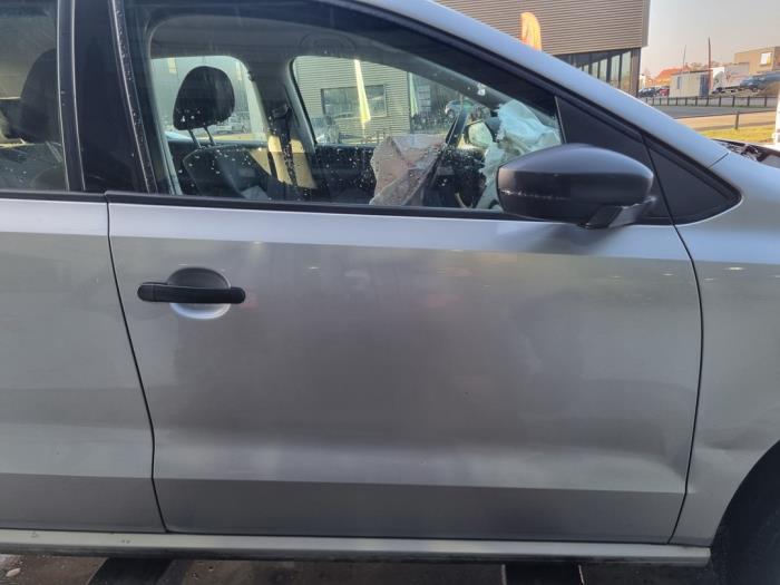 Volkswagen Polo V 1.2 TDI 12V BlueMotion Sloopvoertuig (2011, Zilvergrijs)