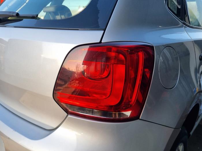 Volkswagen Polo V 1.2 TDI 12V BlueMotion Sloopvoertuig (2011, Zilvergrijs)