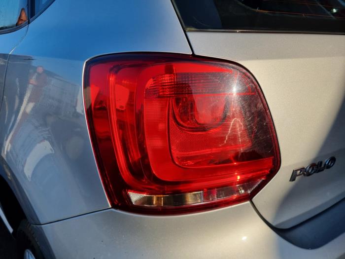 Volkswagen Polo V 1.2 TDI 12V BlueMotion Sloopvoertuig (2011, Zilvergrijs)
