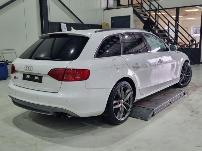 Audi S4 Avant S4 3.0 TFSI V6 24V Sloopvoertuig (2010, Wit)