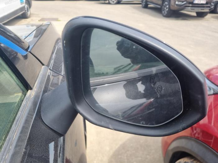 Lynk & Co 01 1.5 PHEV Sloopvoertuig (2022, Zwart)