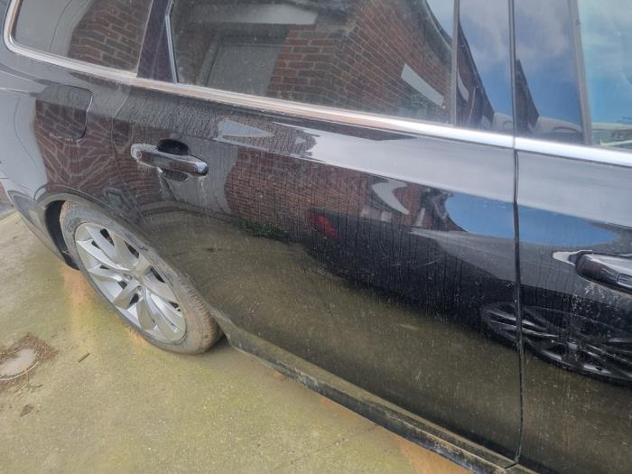 Volvo V90 II 2.0 B4 16V Mild Hybrid Sloopvoertuig (2021, Zwart)