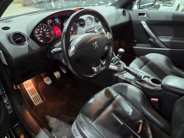 Peugeot RCZ 1.6 16V THP Sloopvoertuig (2010, Zwart)