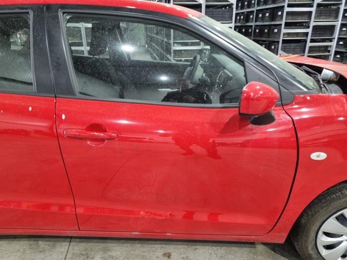 Suzuki Baleno 1.2 Dual Jet 16V Sloopvoertuig (2017, Rood)