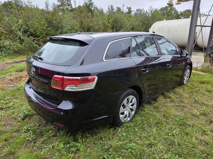 Toyota Avensis Wagon 2.0 16V D-4D-F Sloopvoertuig (2012, Zwart)