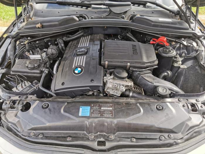 BMW 5 serie 535Xi 32V Sloopvoertuig (2008, Metallic, Zwart)