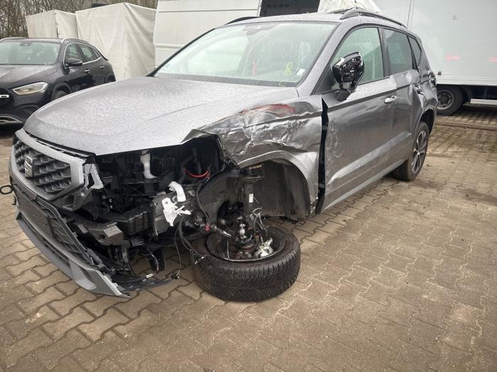 Seat Ateca 1.5 TSI 16V Sloopvoertuig (2024, Grijs)