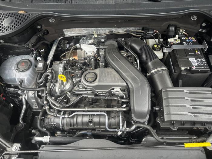 Seat Ateca 1.5 TSI 16V Sloopvoertuig (2024, Grijs)