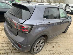 Volkswagen T-Cross 1.5 TSI 16V  (Sloop)