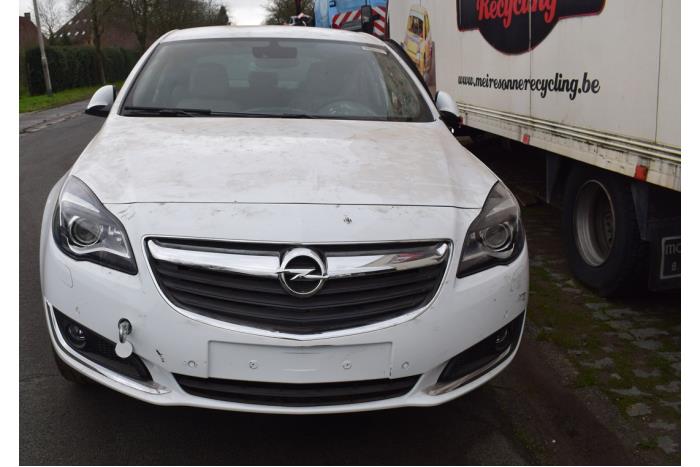 Opel Insignia 1.6 CDTI 16V Sloopvoertuig (2016, Wit)