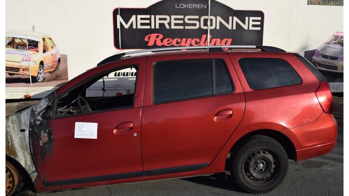 Dacia Logan MCV II/Sandero Wagon 1.5 dCi 90 Sloopvoertuig (2015, Rood)