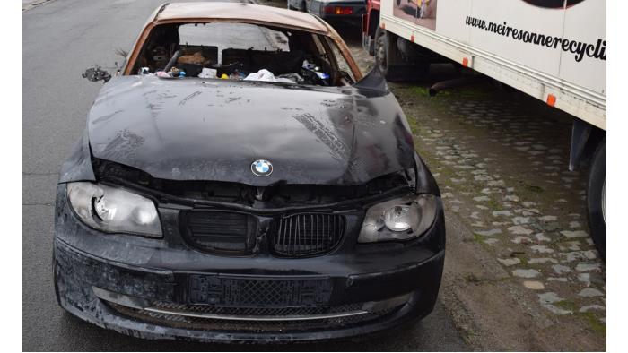 BMW 1 serie 116i 2.0 16V Sloopvoertuig (2010, Zwart)