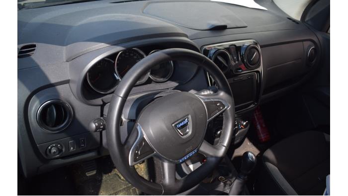 Dacia Lodgy Sloopvoertuig (2020, Bruin)