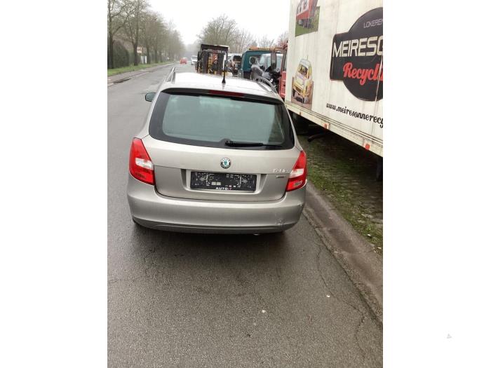 Skoda Fabia II Combi 1.2i 12V Sloopvoertuig (2012, Beige)